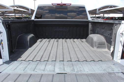 Summit White 2024 GMC Sierra 1500 AT4