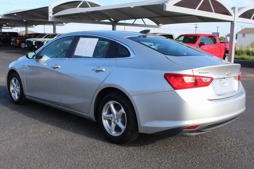 2017 Chevrolet Malibu 1LS