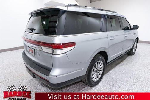 2022 Lincoln Navigator L Standard