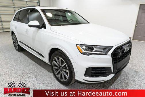 2022 Audi Q7 45 Premium Plus