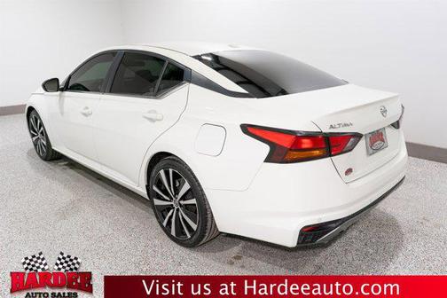 2021 Nissan Altima SR FWD