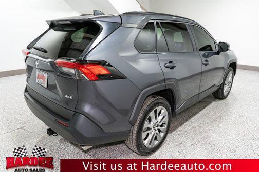 2022 Toyota RAV4 XLE Premium