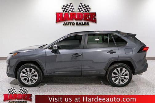 2022 Toyota RAV4 XLE Premium