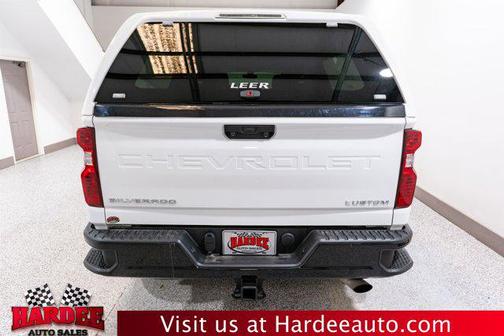 Summit White 2022 Chevrolet Silverado 2500 Custom