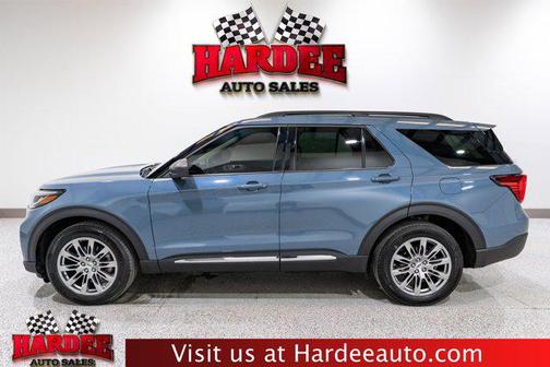 Vapor Blue Metallic 2025 Ford Explorer Active