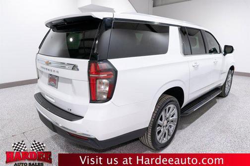 2024 Chevrolet Suburban LT