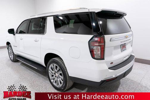 2024 Chevrolet Suburban LT