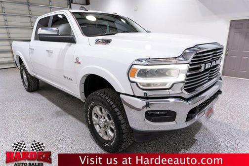 2020 RAM 2500 Laramie Crew Cab 4X4 6'4' Box