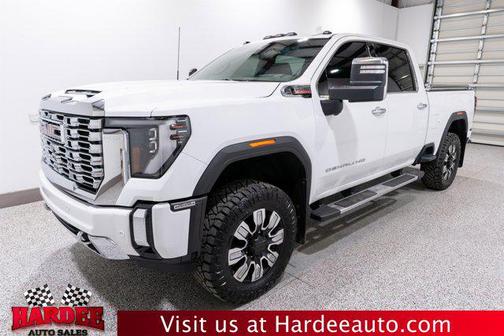 2024 GMC Sierra 2500 Denali