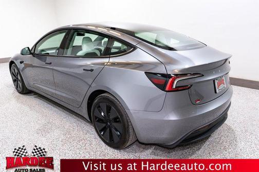 2025 Tesla Model 3 Long Range