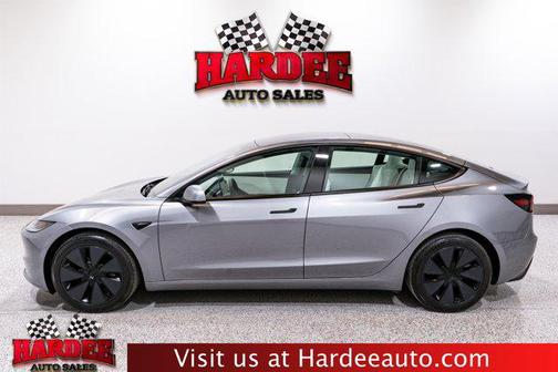 2025 Tesla Model 3 Long Range