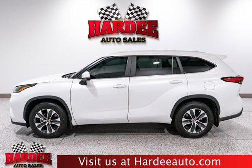 2023 Toyota Highlander XLE