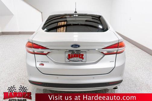 Ingot Silver Metallic 2018 Ford Fusion SE