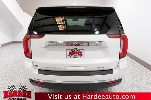 White Frost Tricoat 2023 GMC Yukon SLT