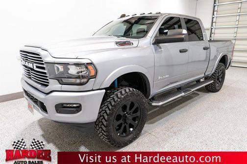 Billet Silver Metallic Clearcoat 2022 RAM 2500 Big Horn Crew Cab 4x4 6'4' Box
