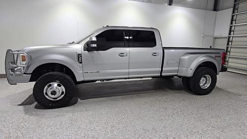 Iconic Silver Metallic 2021 Ford F-350 Lariat