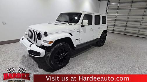 Bright White Clearcoat 2020 Jeep Wrangler Unlimited Sahara