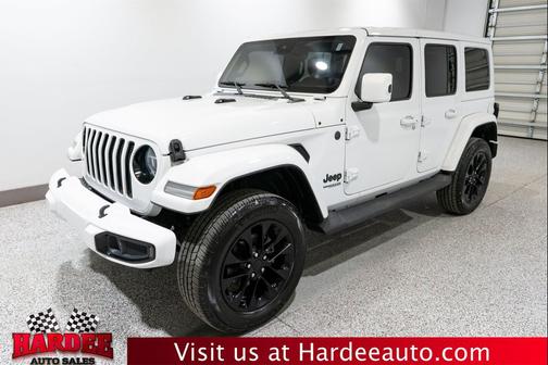 Bright White Clearcoat 2020 Jeep Wrangler Unlimited Sahara