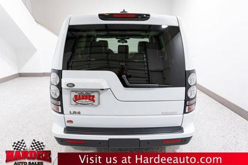 Yulong White Metallic 2016 Land Rover LR4 Base