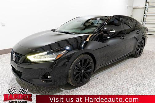 Super Black 2020 Nissan Maxima 3.5 SR