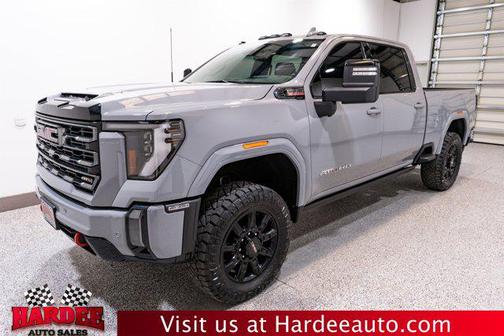2024 GMC Sierra 2500 AT4