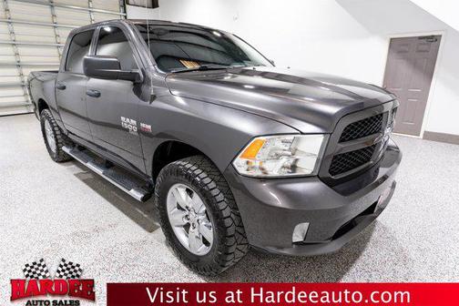Granite Crystal Metallic Clearcoat 2019 RAM 1500 Express