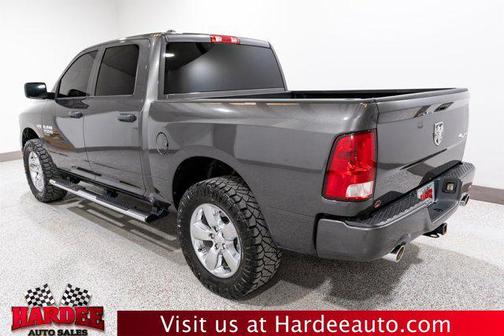 Granite Crystal Metallic Clearcoat 2019 RAM 1500 Express