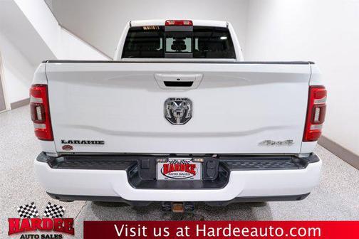 2023 RAM 2500 Laramie Crew Cab 4x4 6'4' Box