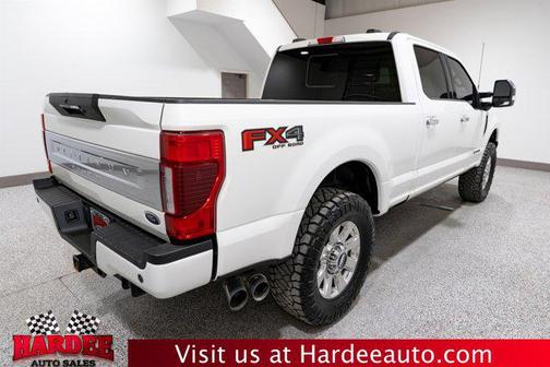 Star White Metallic Tri-Coat 2022 Ford F-250 Platinum