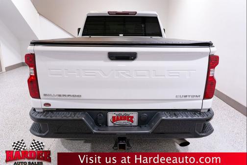 Summit White 2022 Chevrolet Silverado 2500 Custom