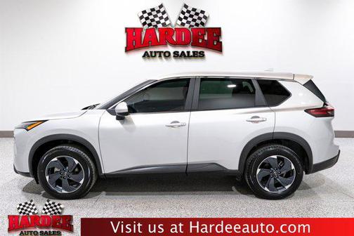 Brilliant Silver Metallic 2024 Nissan Rogue SV