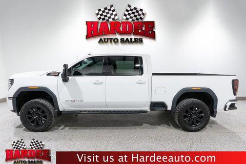 2024 GMC Sierra 2500 AT4