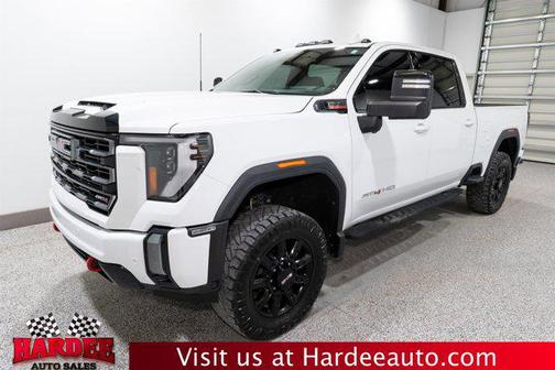 2024 GMC Sierra 2500 AT4