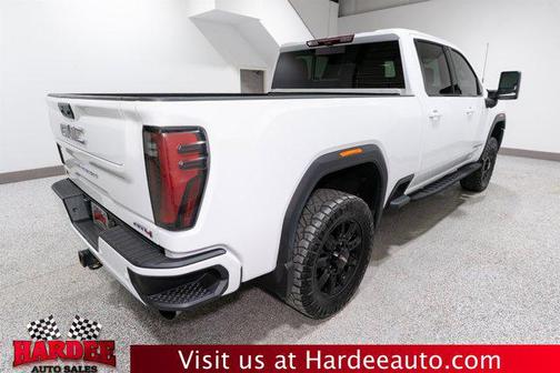 2024 GMC Sierra 2500 AT4