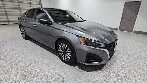 Gun Metallic 2024 Nissan Altima 2.5 SV