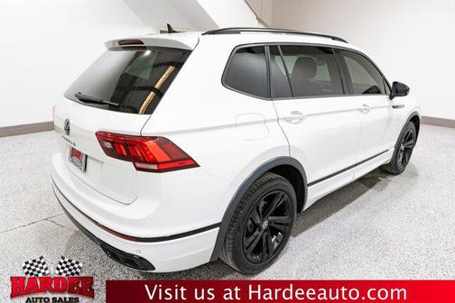 2023 Volkswagen Tiguan 2.0T SE R-Line Black