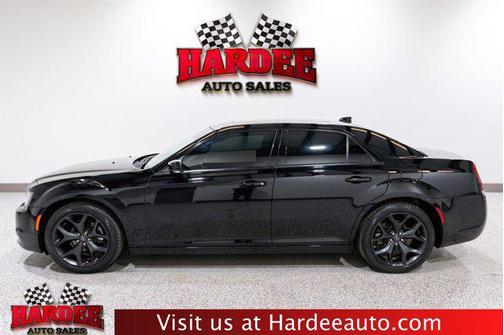 2022 Chrysler 300 S