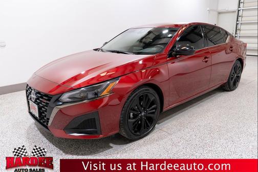 Scarlet Ember 2024 Nissan Altima SR FWD