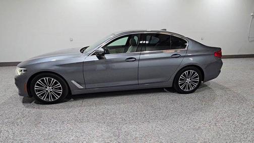 2019 BMW 540 i