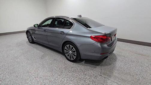 2019 BMW 540 i