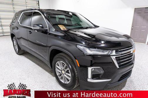 Mosaic Black Metallic 2023 Chevrolet Traverse LT Cloth