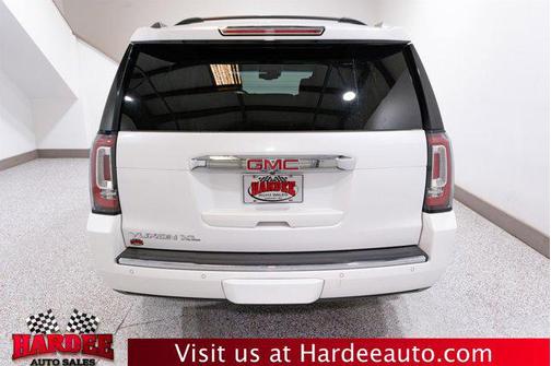 2017 GMC Yukon XL Denali