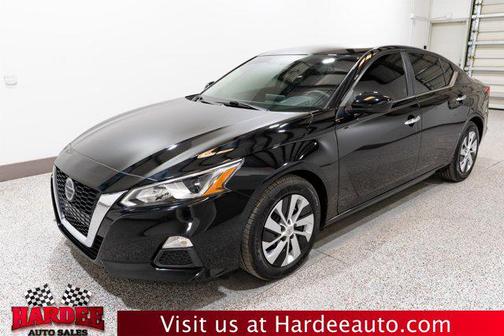 Super Black 2020 Nissan Altima S FWD