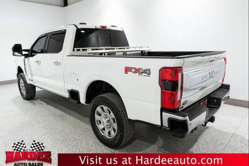 Star White Metallic Tri-Coat 2025 Ford F-250 King Ranch
