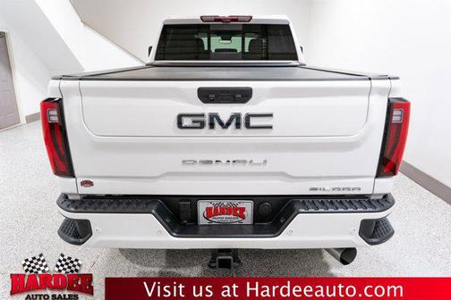 White Frost Tricoat 2025 GMC Sierra 2500 Denali Ultimate