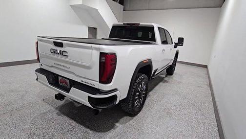 White Frost Tricoat 2025 GMC Sierra 2500 Denali Ultimate