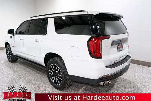 2023 GMC Yukon XL AT4