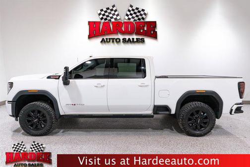 2024 GMC Sierra 2500 AT4