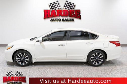 Pearl White 2016 Nissan Altima 2.5 SL
