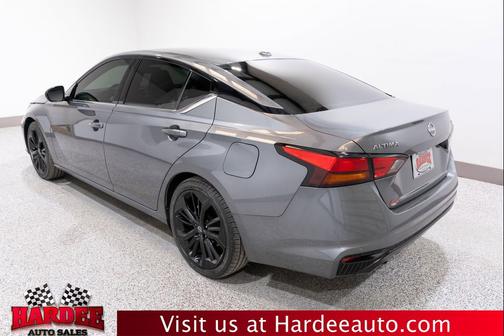 Gun Metallic 2024 Nissan Altima SR FWD